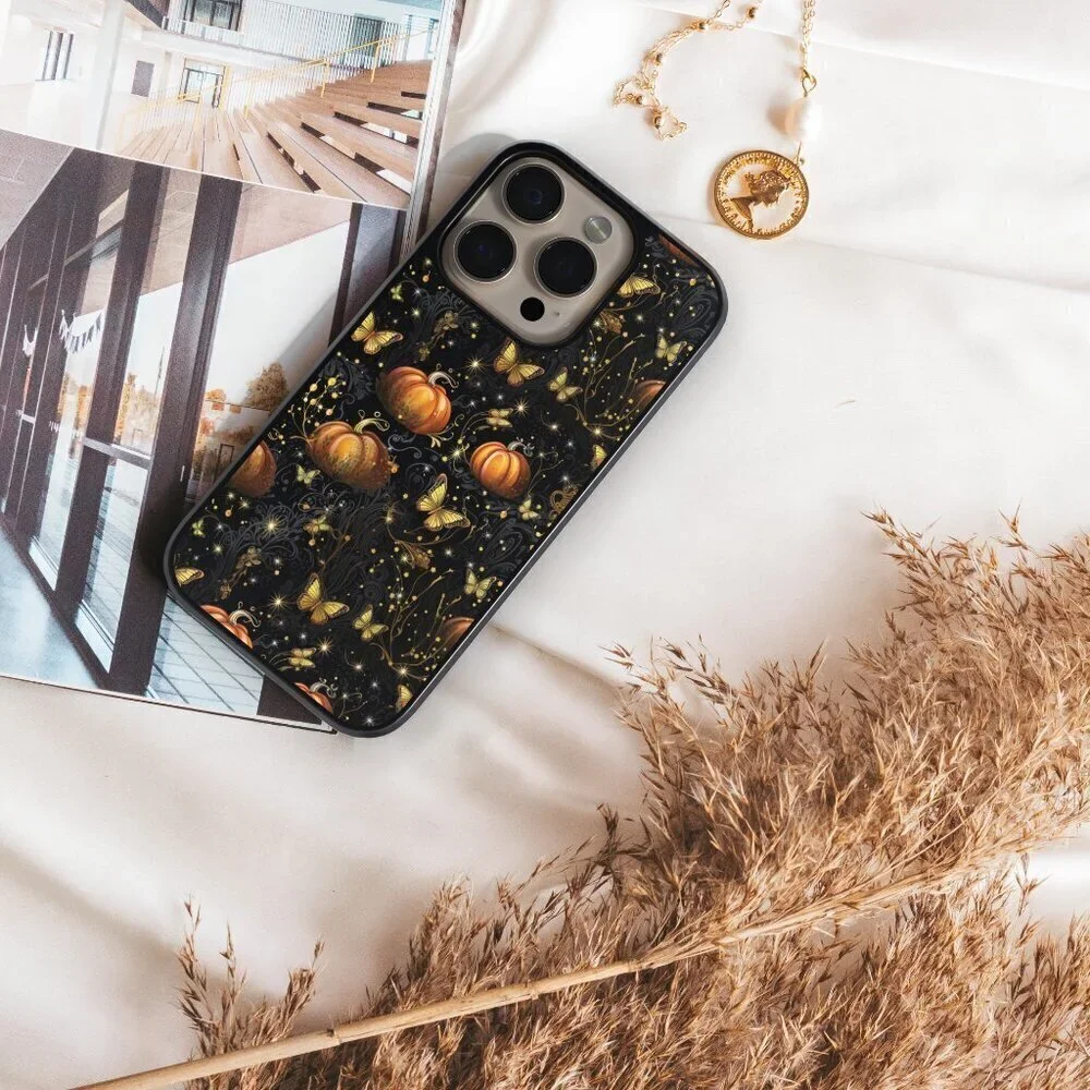 Halloween Phone Cover – iPhone 16, 15 Pro, Galaxy S25, S24, S24 Ultra, Pixel 9